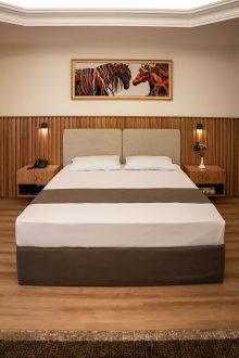 Pic-HotelRazavie-Room4-1