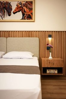 Pic-HotelRazavie-Room4-6