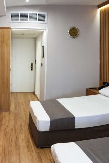 Pic-HotelRazavie-Room7-2